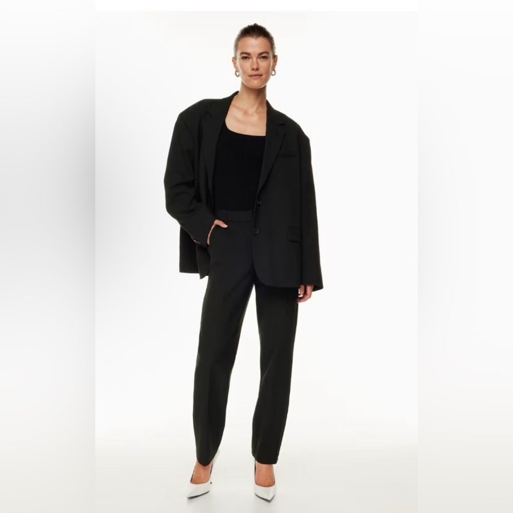 Aritzia | Babaton Command dress‎ pants in black size 0